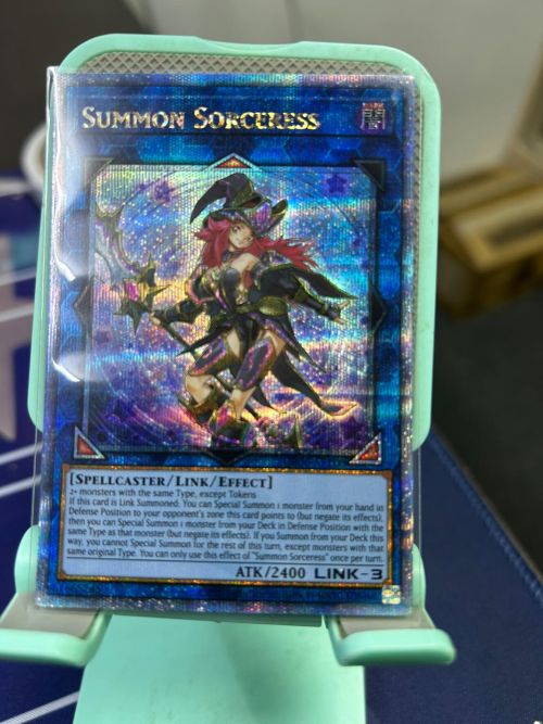 CR06-AE100 Summon Sorceress(召喚女巫) 